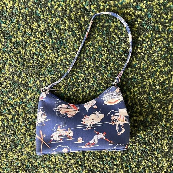 Baseball purse  - Picture 1 of 5